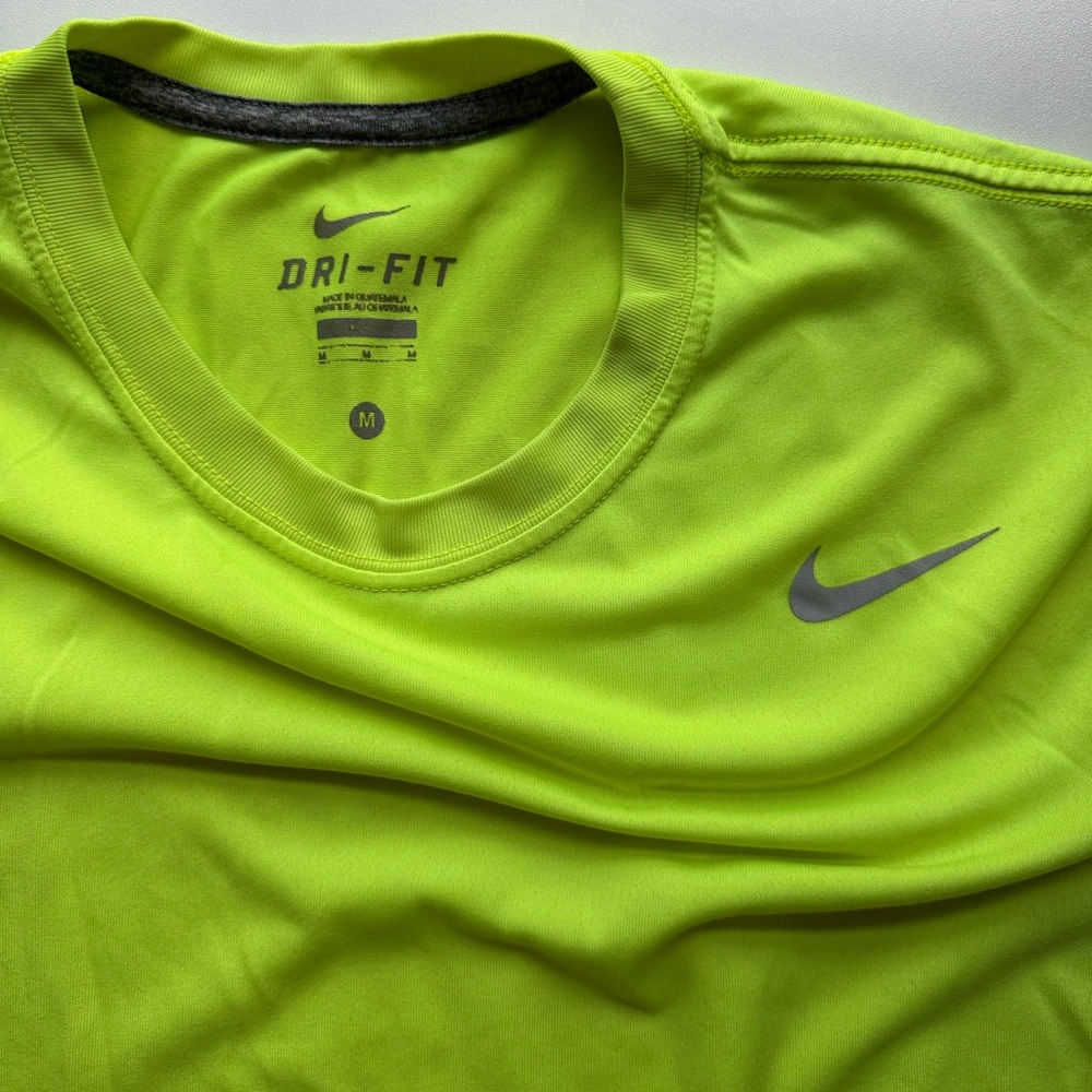 Mens Nike dri-fit long sleeve shirt neon yellow - Picture 3 of 12